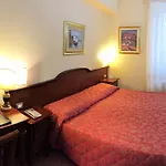 Mediterraneo 3* סירקוזה
