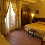 Mediterraneo Hotel 3*