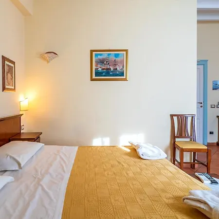 Mediterraneo Hotel
