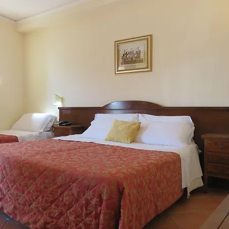 Hotell Mediterraneo 3*