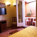 Mediterraneo Συρακούσες