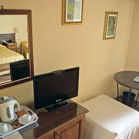 Mediterraneo Hotel 3*
