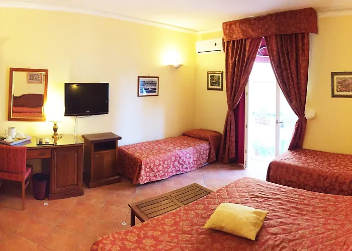 Mediterraneo Hotell 3*